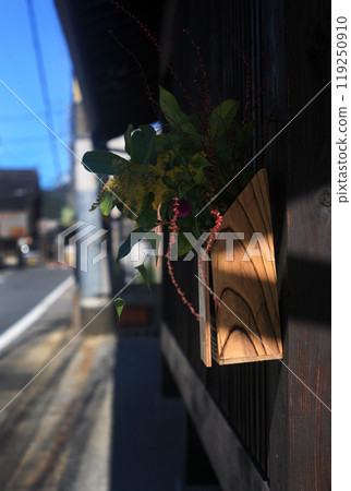 私人住宅格子門和花架 119250910