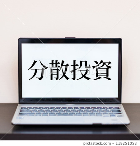 Learn about stock investment through e-learning [Image of starting investment asset management] 119251058