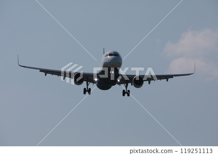 客機 119251113