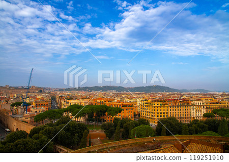 從義大利南歐共和國羅馬拉齊奧聖天使城堡觀景台欣賞城市景觀 119251910
