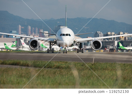 廣體客機 119252130