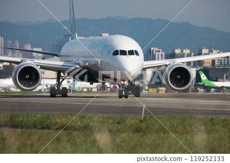 廣體客機 119252133