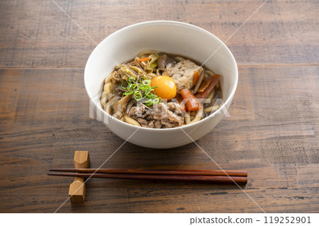 牛肉壽喜烏冬面 119252901