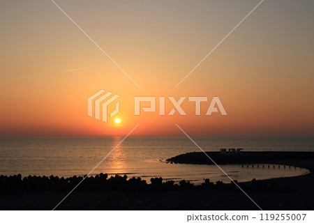 Sunset in the Sea of Japan 119255007