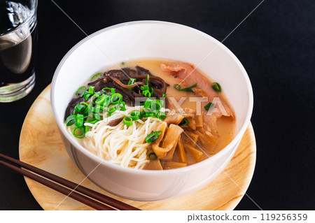 博多豬骨拉麵 博多豬骨拉麵 119256359
