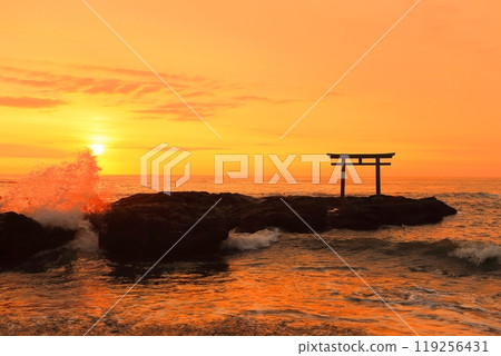 [茨城]大洗磯崎神社的日出 119256431