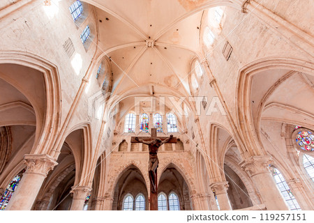 Collegiate saint martin church, Champeaux, France, interiors 119257151