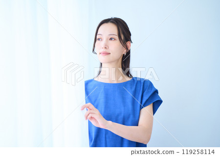 常設女性 119258114