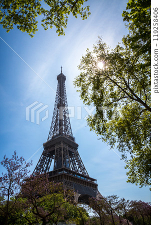 Eiffel Tower, Paris, France Eiffel Tower, Paris, France 119258406