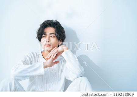 Male portrait beauty men's cosmetics 119258809