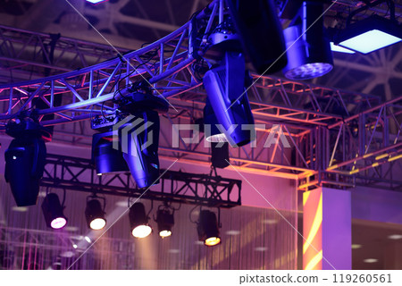 lighting truss structures and stage light fixtures 119260561