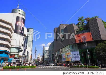 Harajuku Jingumae intersection 119262149