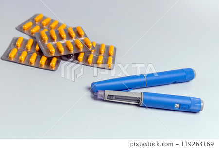 Ozempic Insulin injection pen for diabetics and weight loss and a bunch of pills 119263169