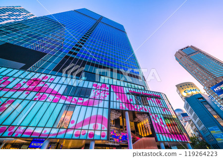 日本十月的東京城市景觀。澀谷櫻花舞台、東急藍塔酒店等景觀= 14 日本十月的東京城市景觀。澀谷櫻花舞台、東急藍塔酒店等景觀= 14 119264223