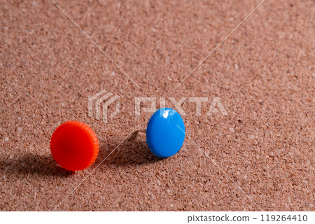 Background material of corkboard and colorful push pins 119264410