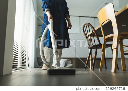 女人清洗 119266716