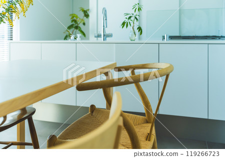 Dining table 119266723