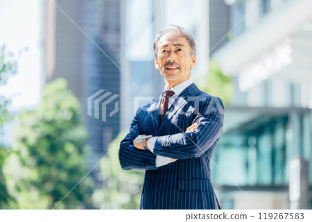 資深商人被重新聘用 119267583