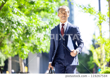 商人高級男 119267584