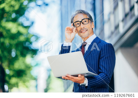 高級商務人士肖像 119267601