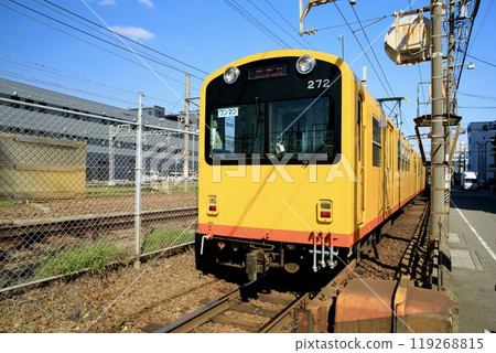 Sangi Railway, 270 series train running near Nishikuwana Station on the Hokusei Line Sangi Railway, 270 series train running near Nishikuwana Station on the Hokusei Line 119268815