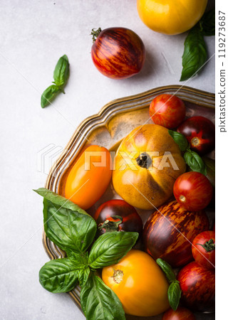 Assortment of different color tomatoes Assortment of different color tomatoes 119273687