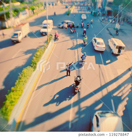 Traffic control 119278847