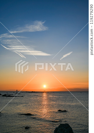 Sunset from Morito Beach in Hayama, Kanagawa Prefecture 119279290