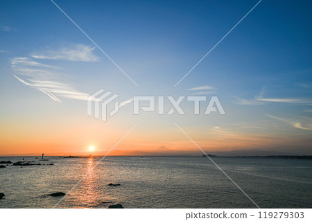 Sunset from Morito Beach in Hayama, Kanagawa Prefecture 119279303