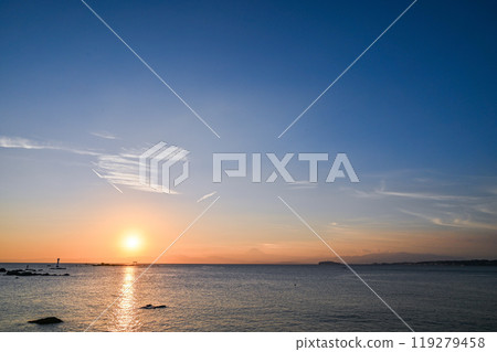 Sunset from Morito Beach in Hayama, Kanagawa Prefecture Sunset from Morito Beach in Hayama, Kanagawa Prefecture 119279458