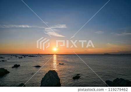 Sunset from Morito Beach in Hayama, Kanagawa Prefecture 119279462