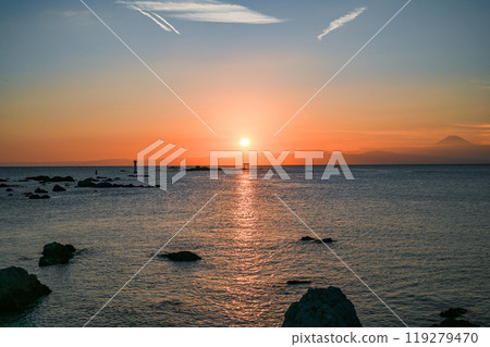 Sunset from Morito Beach in Hayama, Kanagawa Prefecture Sunset from Morito Beach in Hayama, Kanagawa Prefecture 119279470