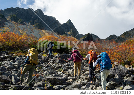 登山者 119280310