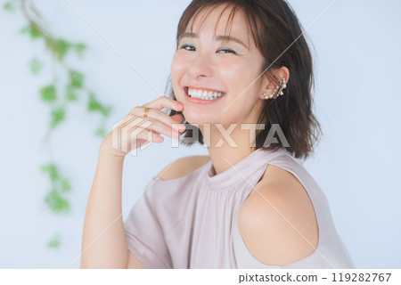 適合年輕女性的美容化妝 119282767
