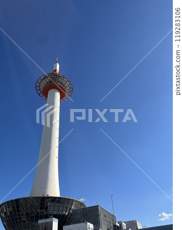 晴天的京都塔 119283106