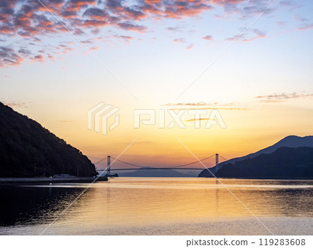 清晨的秋田橋 119283608