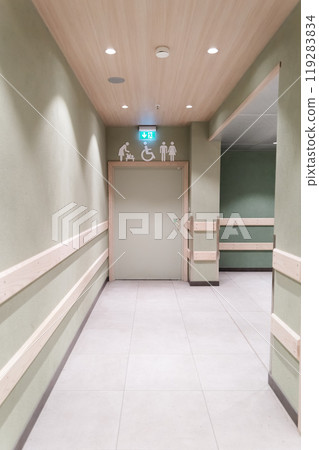 Barrier-free facility entrance 119283834