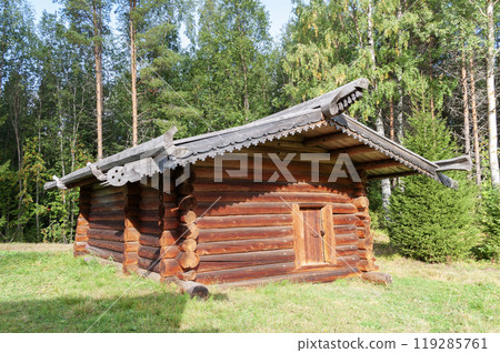 Old wooden barn in North Russia 119285761