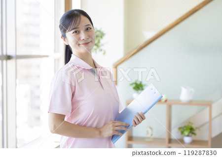 Caregiver portrait Caregiver portrait 119287830