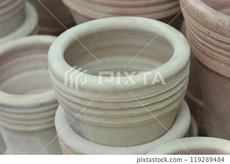 Terracotta flower pots Terracotta flower pots 119289484