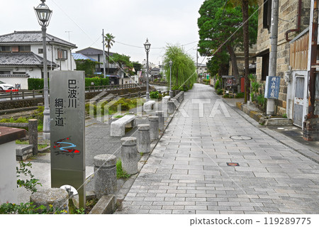 Tochigi, the town of storehouses: Scenery of the Tsunade Road along the Uwa River [Tochigi City, Tochigi Prefecture] 119289775