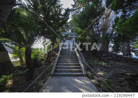Torii gate of Oose Shrine [Japanese image] 119290447