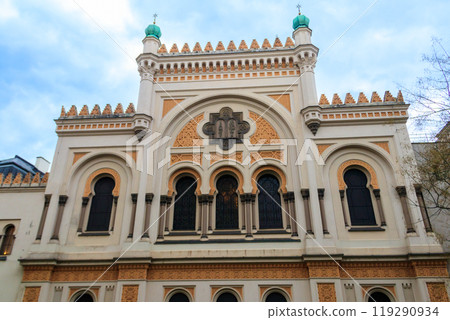 Facade of Spanish Synagogue in the Josefov district, Jewish Quarter of Prague, in Czech Republic Facade of Spanish Synagogue in the Josefov district, Jewish Quarter of Prague, in Czech Republic 119290934