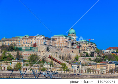 View of the Buda Castle in Budapest, Hungary 119290974