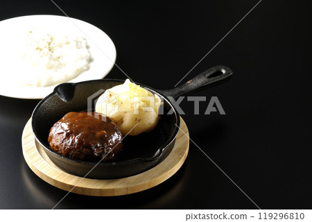 Hamburg steak, buttered potatoes and rice set 119296810