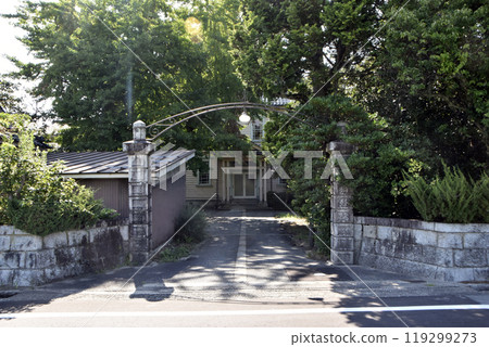 Former site of Takahashi Clinic (Namekawa City, Toyama Prefecture) 119299273