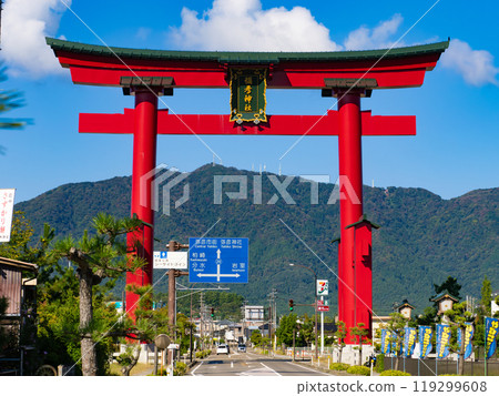 新潟縣彌彥神社大鳥居 119299608