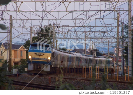 使用Joyful Train Asuka的Comiket列車(Comiket參與者組列車)_攝於2008年8月15日 使用Joyful Train Asuka的Comiket列車(Comiket參與者組列車)_攝於2008年8月15日 119301257