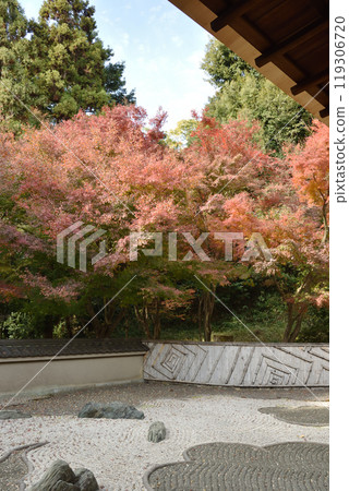 Tofukuji Temple subtemple Ryugin-an Western garden "Dragon Garden" 119306720