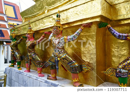 7174 Wat Phra Kaew 119307711